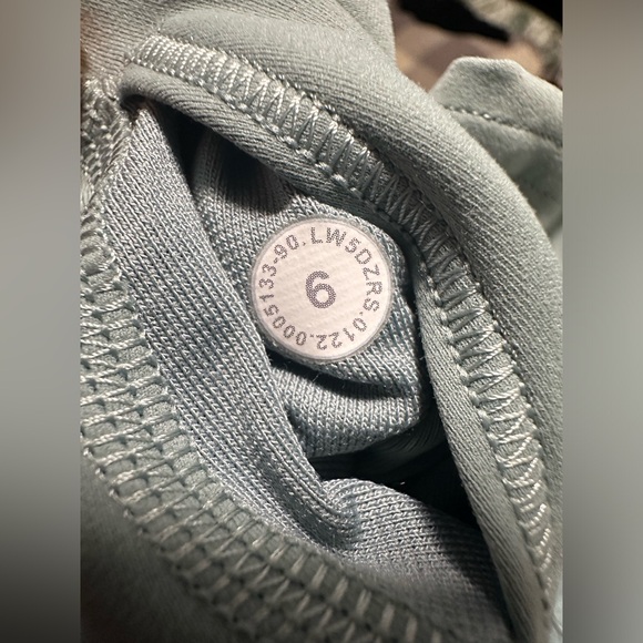 Lululemon Wunder Train Contour Fit High-Rise Tight 25"
Misty Glade - Picture 5 of 8